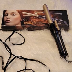 Twirl regency curling iron